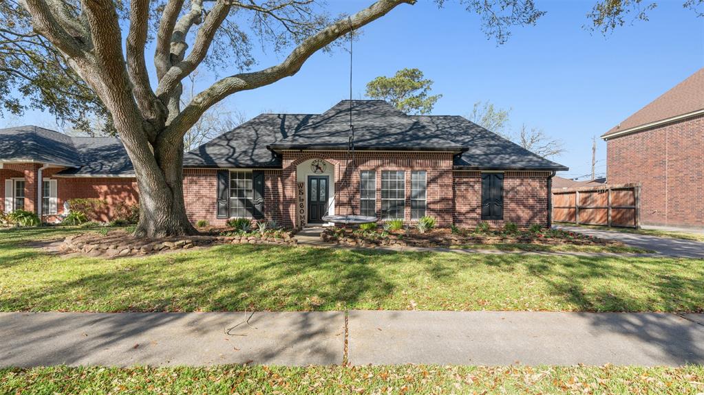 3306 Greenwood Place, Deer Park, Texas image 2