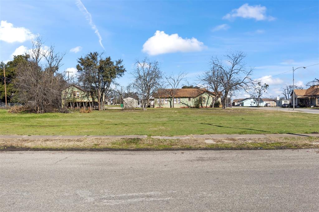 703 N Main Street, Taylor, Texas image 9