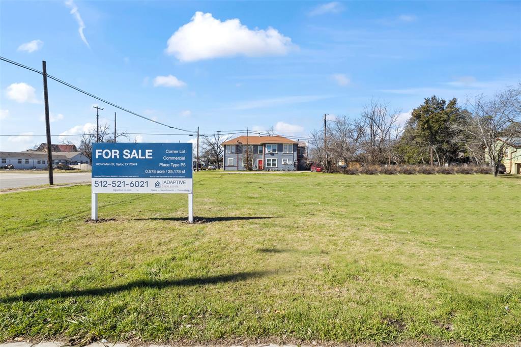 703 N Main Street, Taylor, Texas image 7