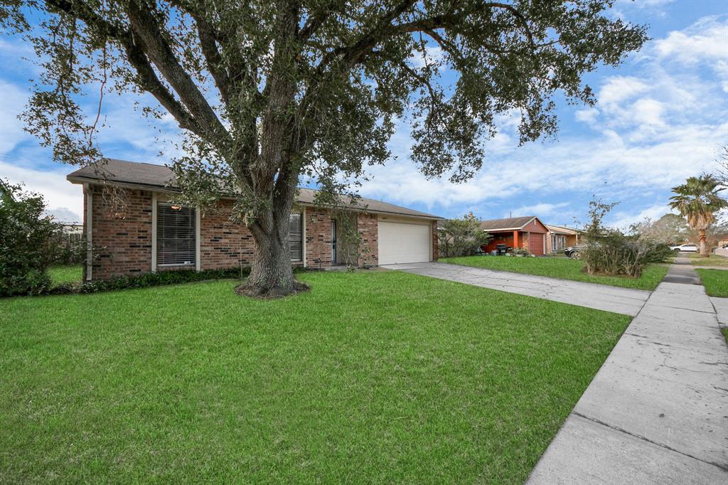 16811 Rapidcreek Dr Dr, North Houston, Texas image 2