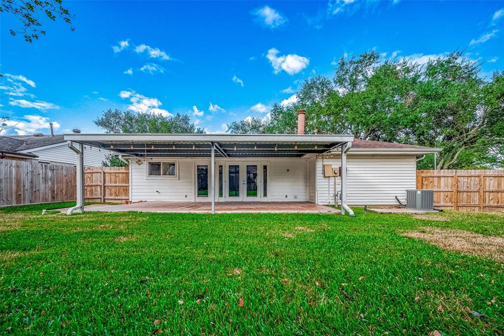 903 Postwood Lane, Pearland, Texas image 30