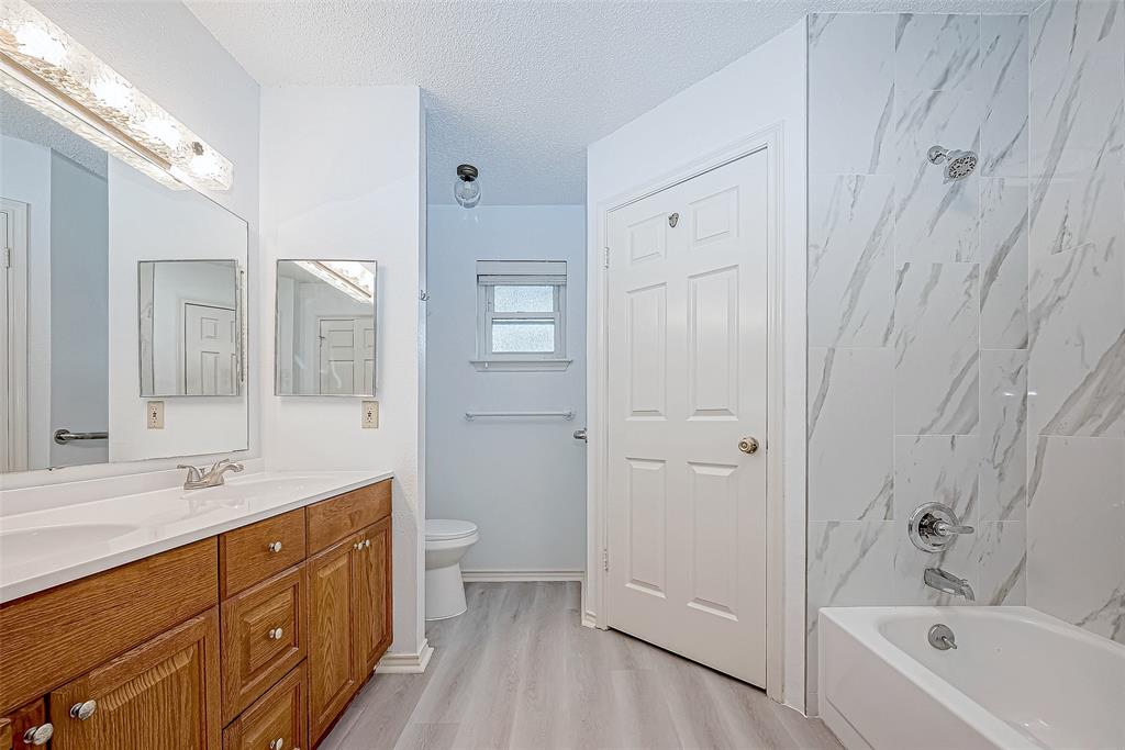 903 Postwood Lane, Pearland, Texas image 28