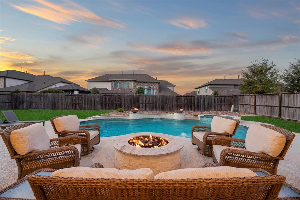 9506 Sandia Springs Circle, Cypress, Texas image 11