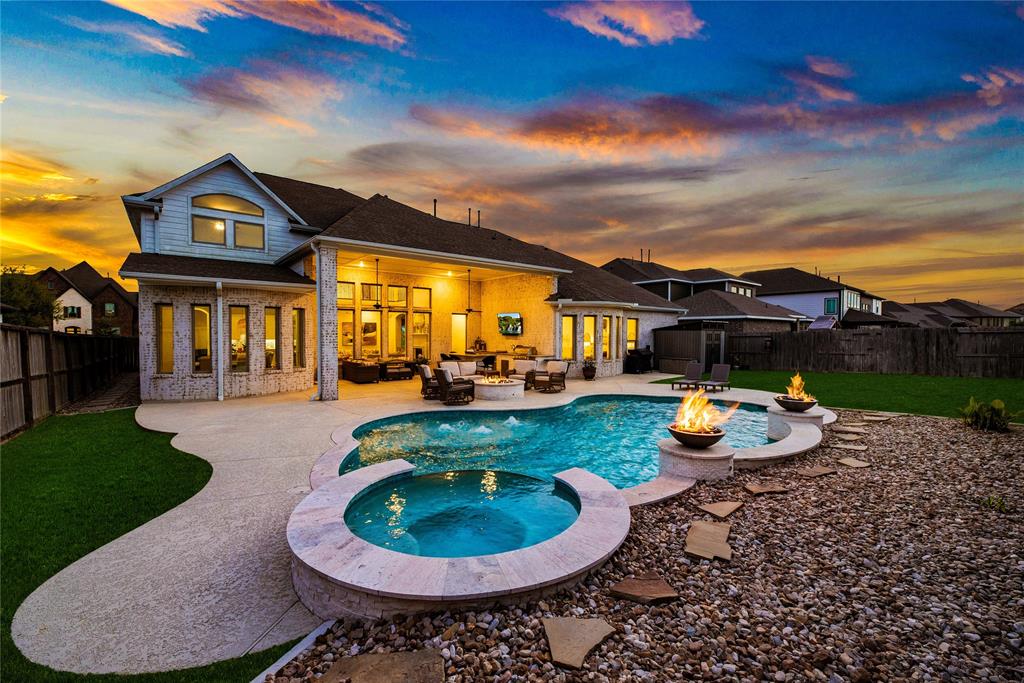 9506 Sandia Springs Circle, Cypress, Texas image 1