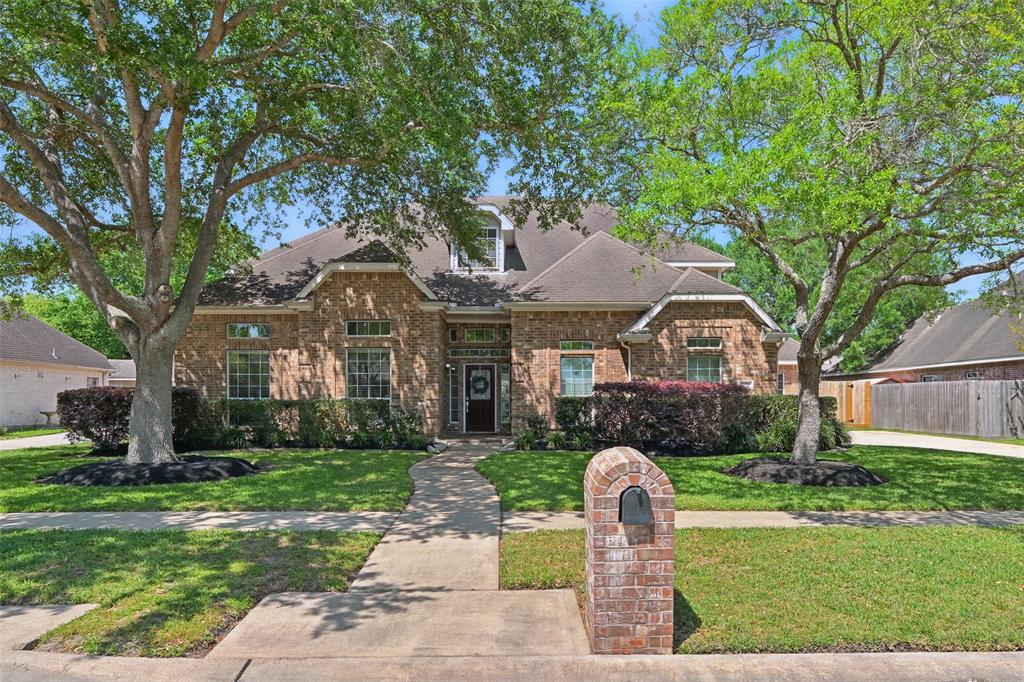 2874 Love Lane, Friendswood, Texas image 3