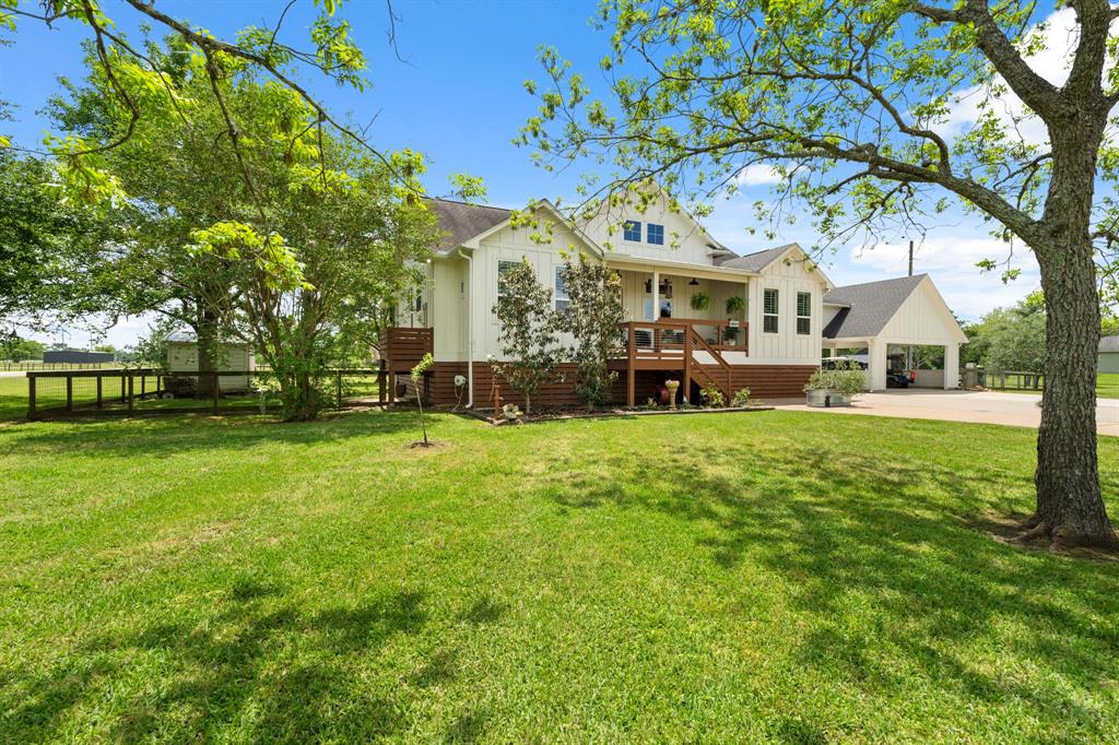 36605 Hondo Road, Simonton, Texas image 2