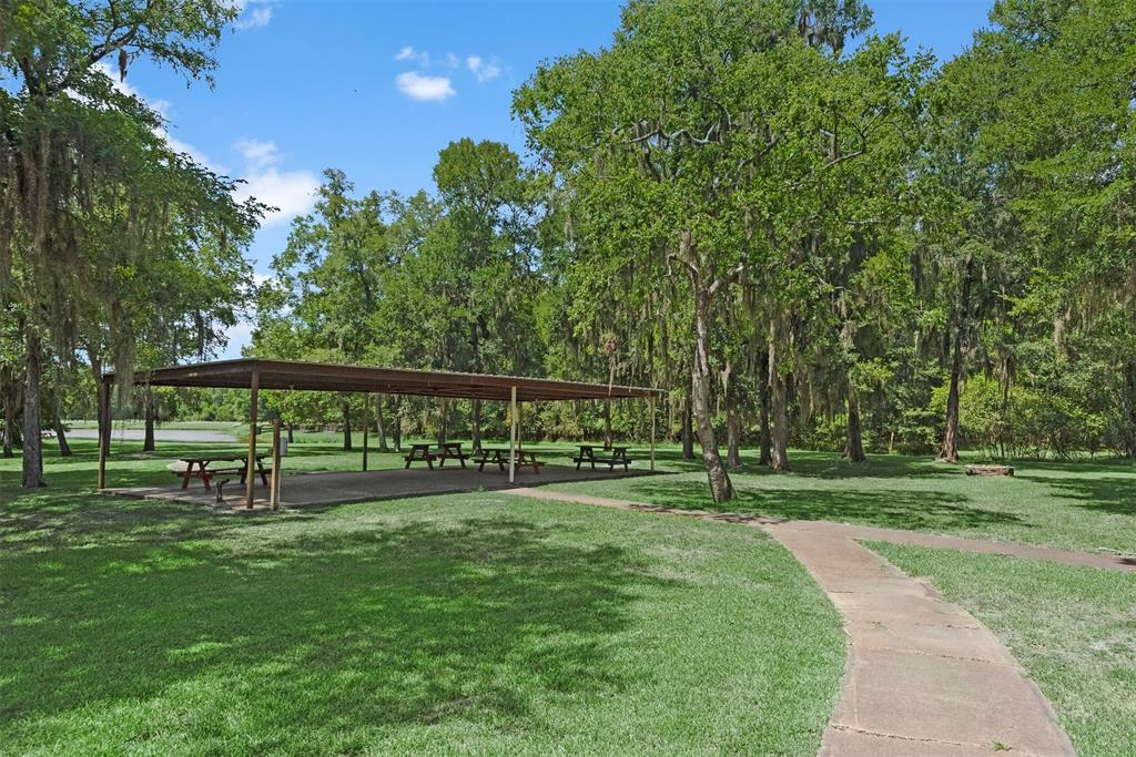 Unruh Drive, Cleveland, Texas image 33