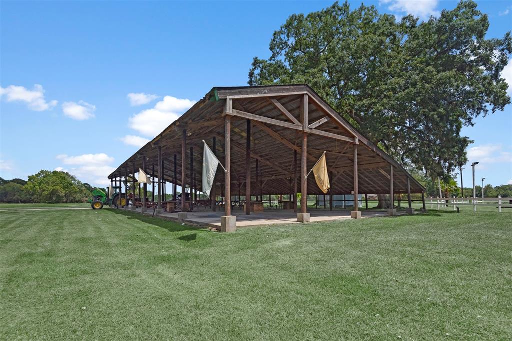 Unruh Drive, Cleveland, Texas image 30