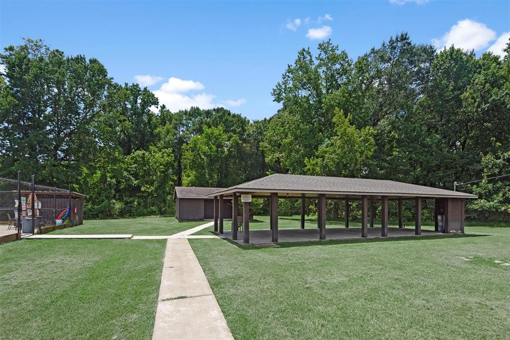 Unruh Drive, Cleveland, Texas image 26