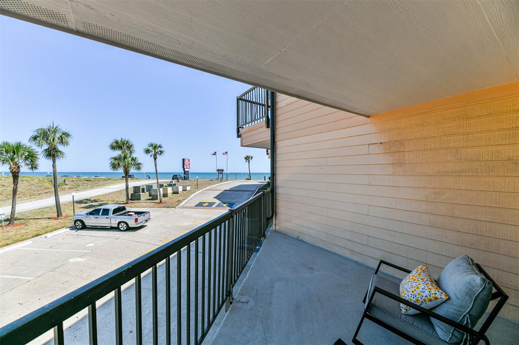 9520 Seawall Blvd Boulevard #114, Galveston, Texas image 4