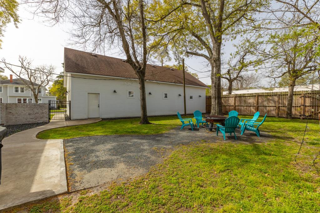 525 Hardeman Street, Sealy, Texas image 25
