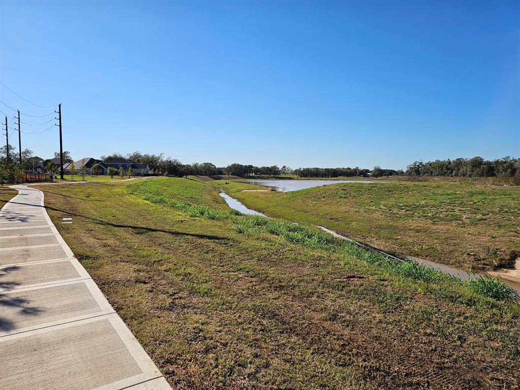 32606 Fly Fish Way, Fulshear, Texas image 19