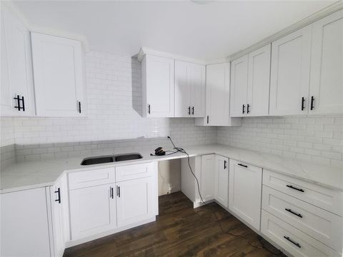 Photo of 5625 Antoine Drive #1705, Houston, TX 77091 (MLS # 13678849) Photo of 5625 Antoine Drive #1705, Houston, TX 77091 (MLS # 13678849)