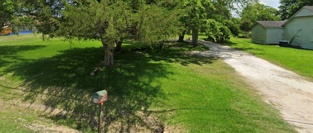 1003 Battlebell Road, Highlands, Texas image 1