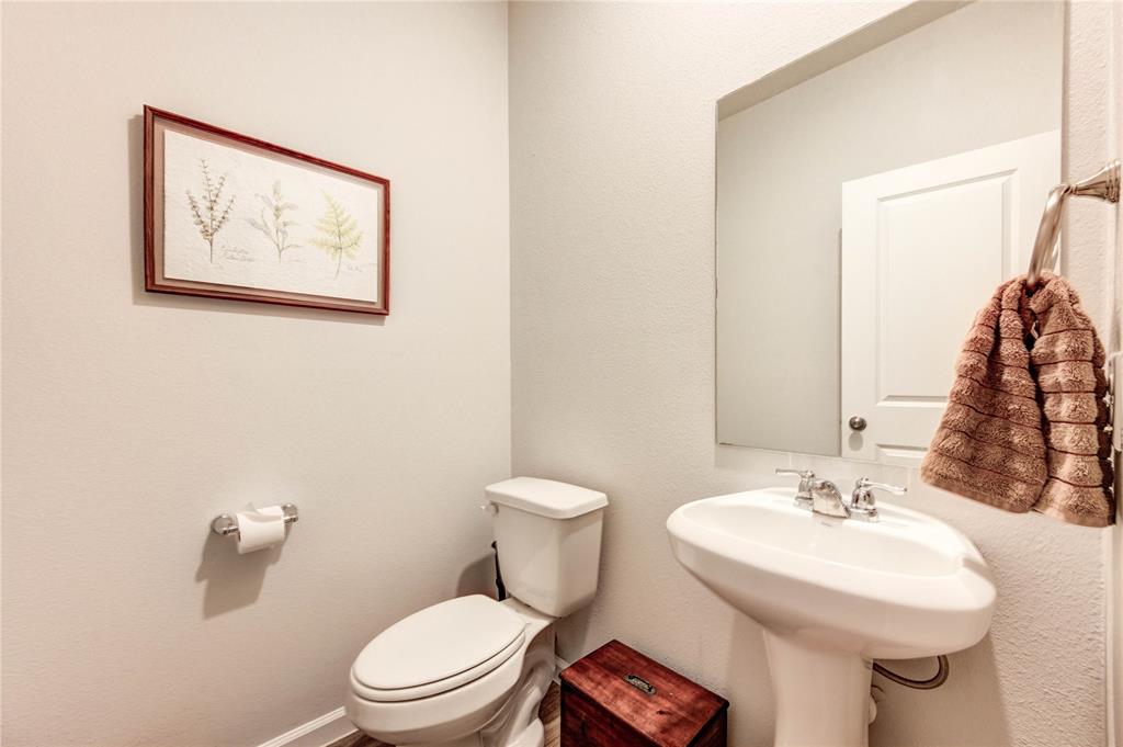 5819 Jade Crest Court, Montgomery, Texas image 9