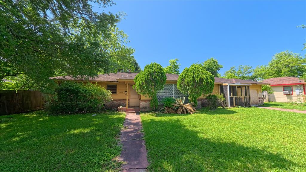 1719 Kansas Street, La Marque, Texas image 3