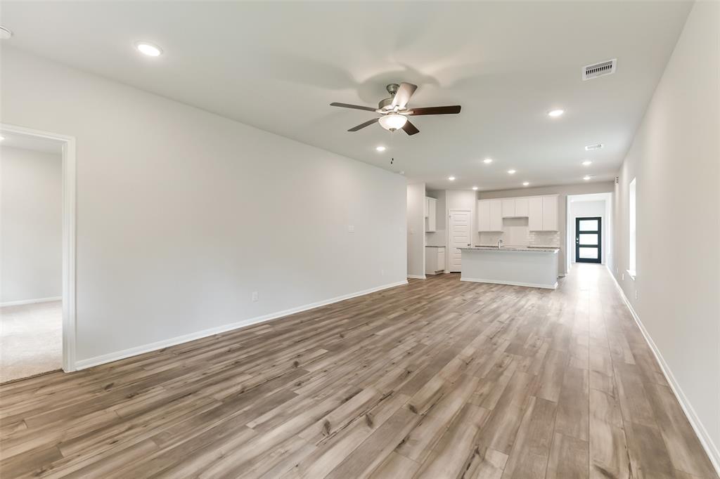 2109 Caney Creek Lane, Conroe, Texas image 11