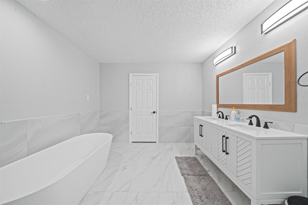 2918 Skypark Drive, Houston, Texas image 20