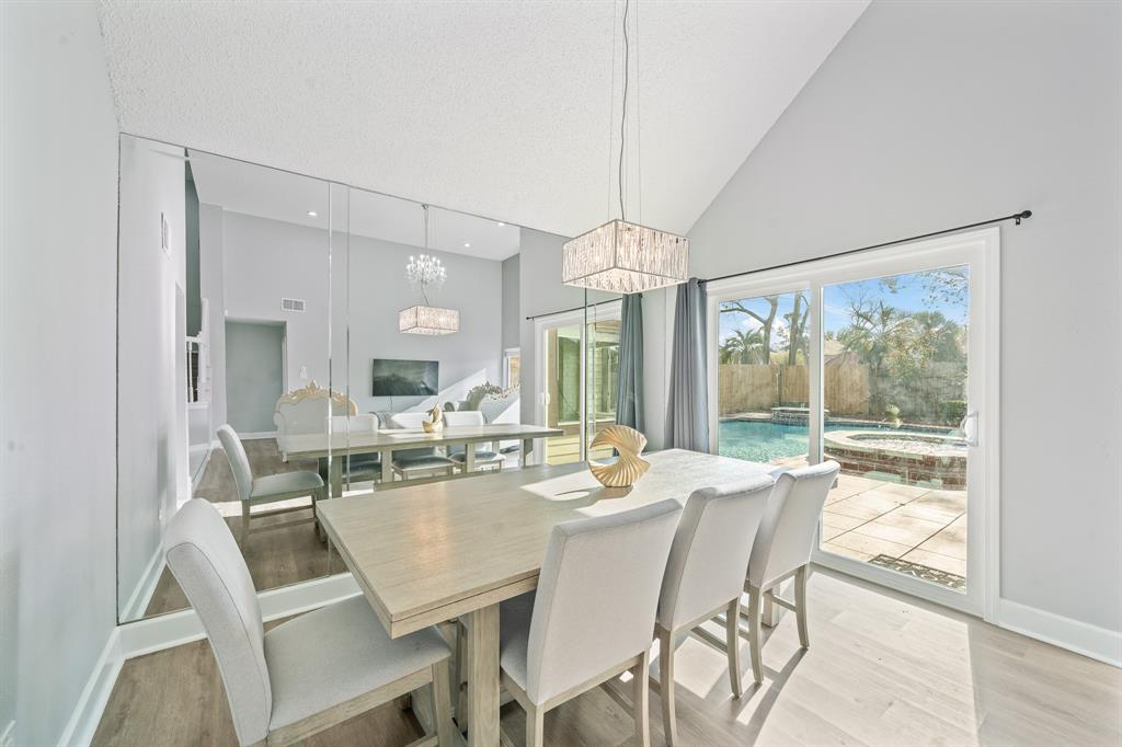 2918 Skypark Drive, Houston, Texas image 14