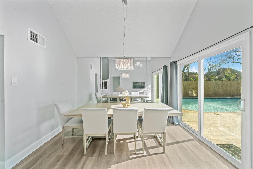 2918 Skypark Drive, Houston, Texas image 15