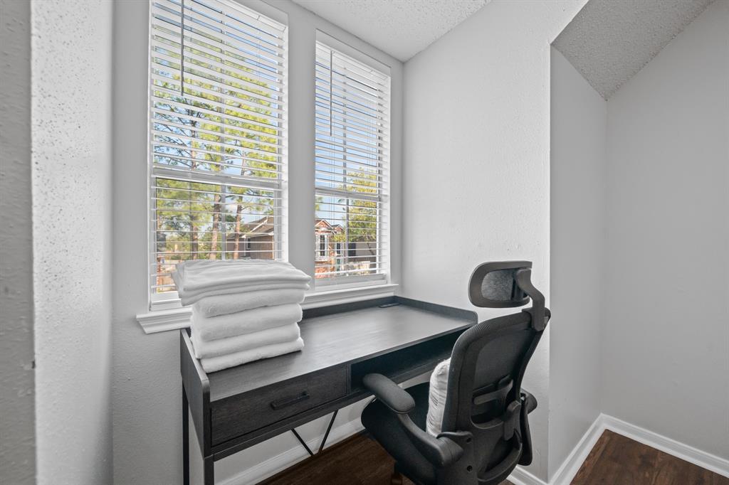 2918 Skypark Drive, Houston, Texas image 36