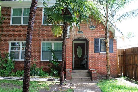 Photo of 2908 Truxillo St, Houston, TX 77004 (MLS # 67749688)