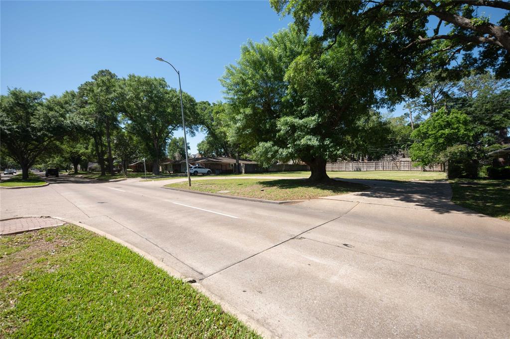 730 Chimney Rock Road, Houston, Texas image 14