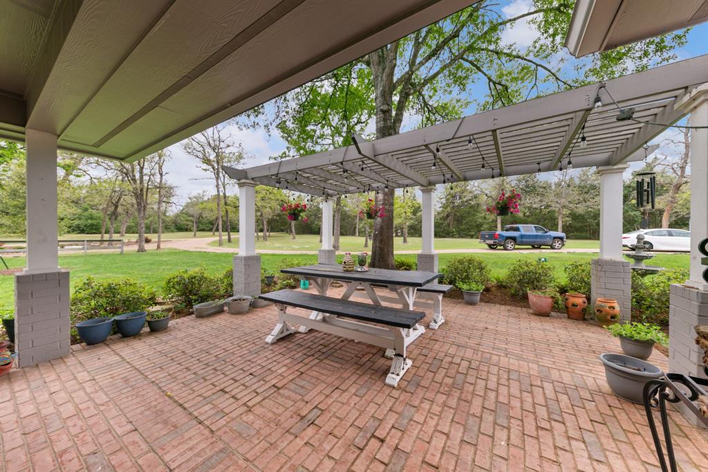 1282 Sommy Lane, Bellville, Texas image 32