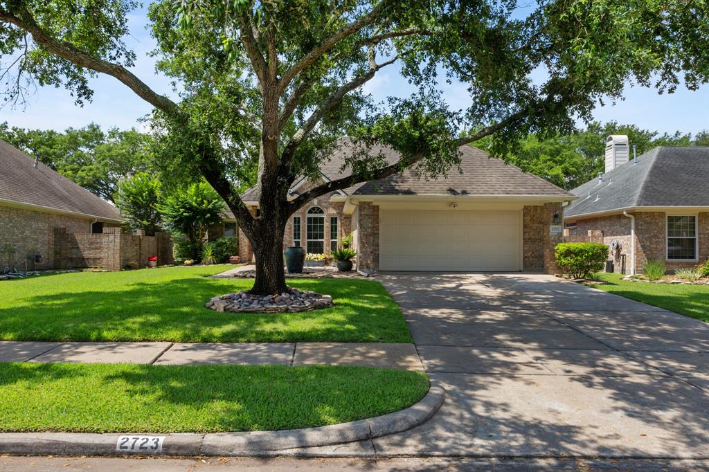 2723 Shelby Drive, Pearland, Texas image 1