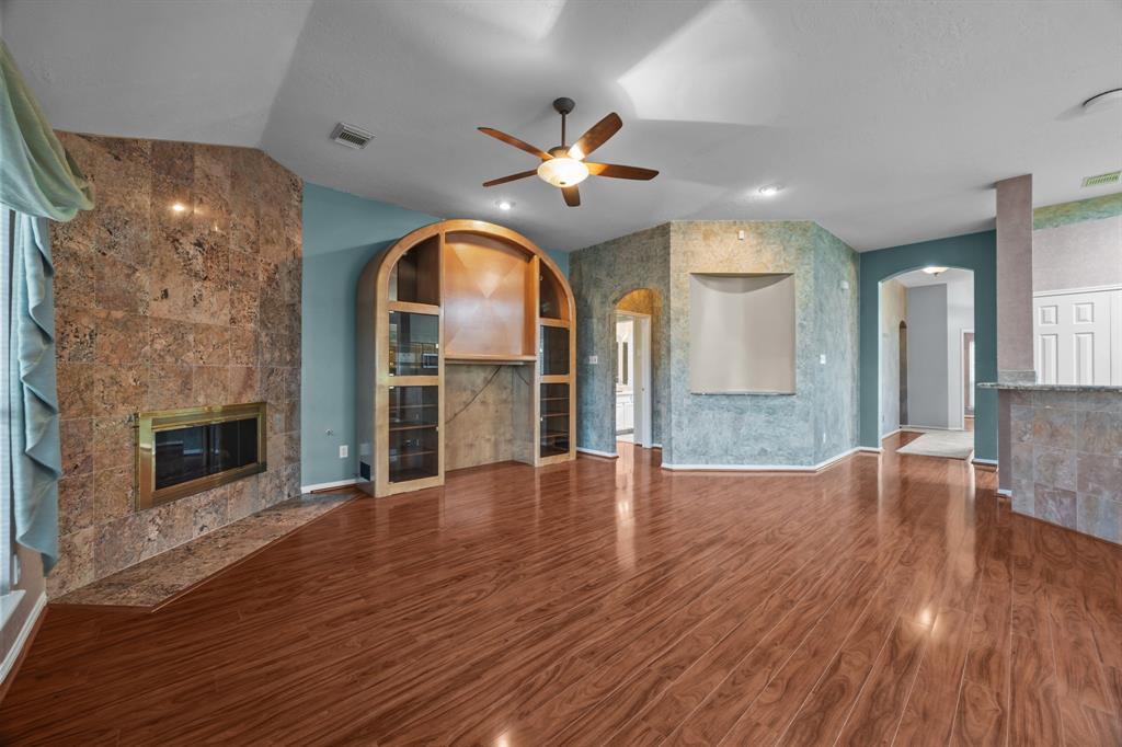 2723 Shelby Drive, Pearland, Texas image 12