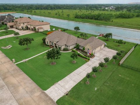 Single Family Residence in Dickinson TX 402 Red Oak Drive 2.jpg