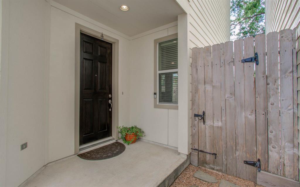 Photo 5 of 47 of 1209 Cedarpost Tree Springs Place house