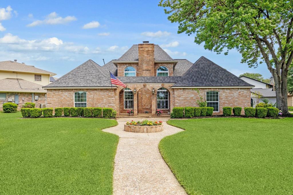 3040 Green Tee Drive, Pearland, Texas image 1