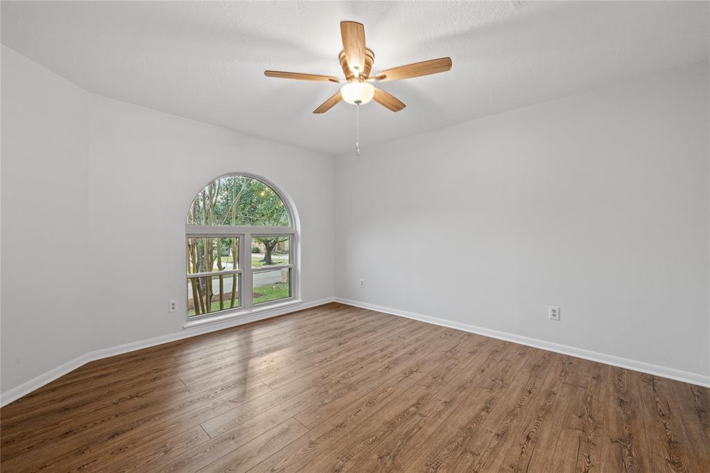 4919 Pine Garden Drive, Kingwood, Texas image 35