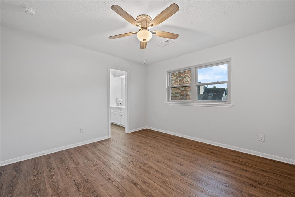 4919 Pine Garden Drive, Kingwood, Texas image 36