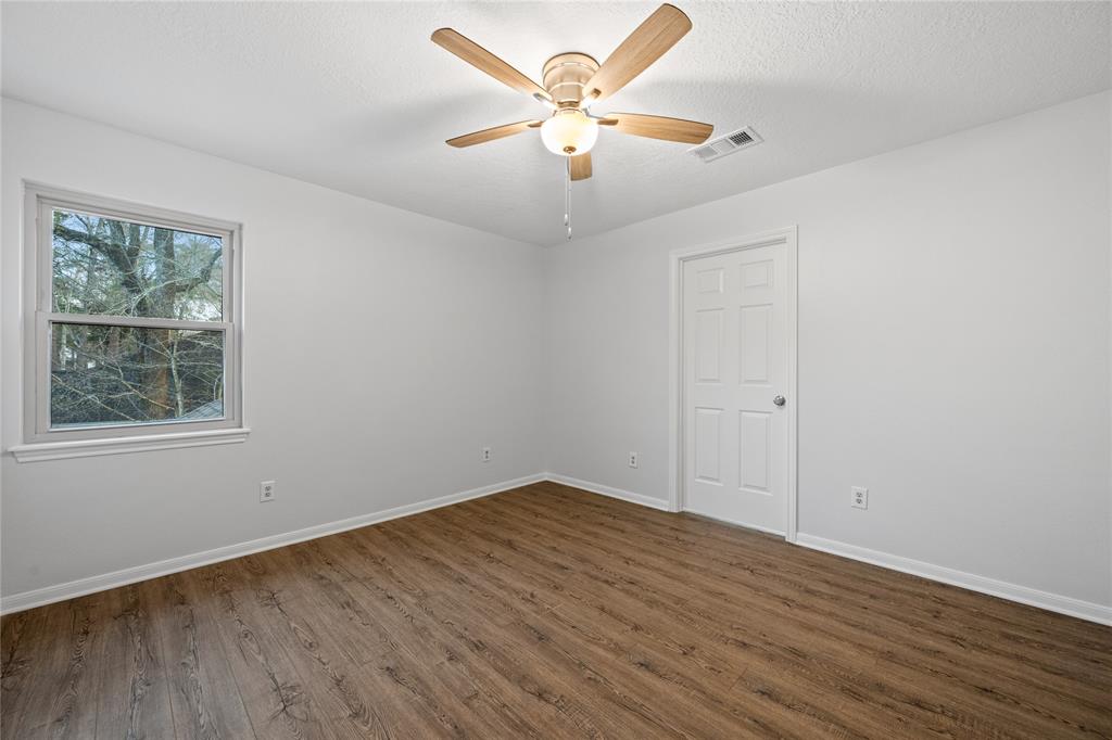 4919 Pine Garden Drive, Kingwood, Texas image 40