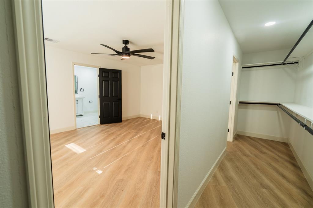 1402 Bayou Shore Drive, Galveston, Texas image 27