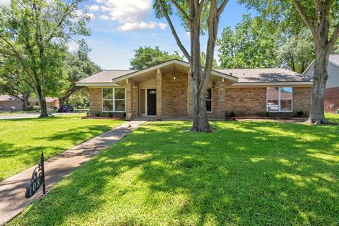 Single Family Residence in Huntsville TX 108 Pine Valley Street.jpg