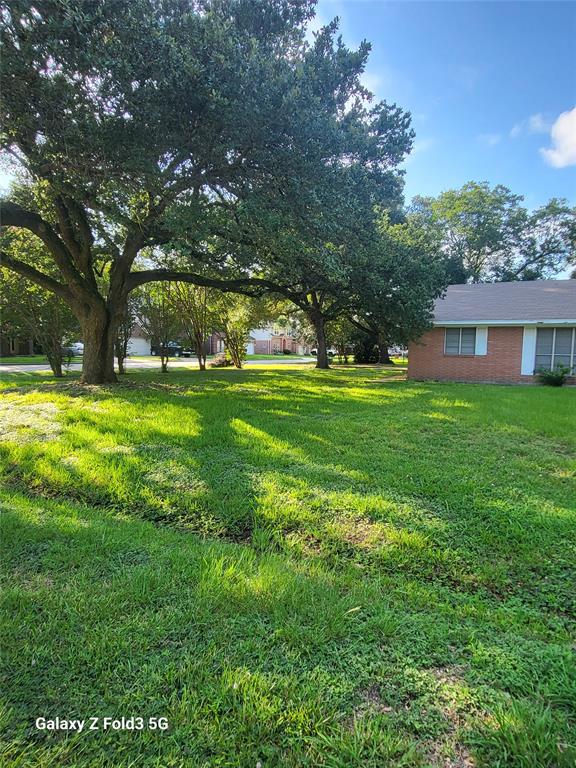 Photo 2 of 6 of 5158 Mockingbird Lane house