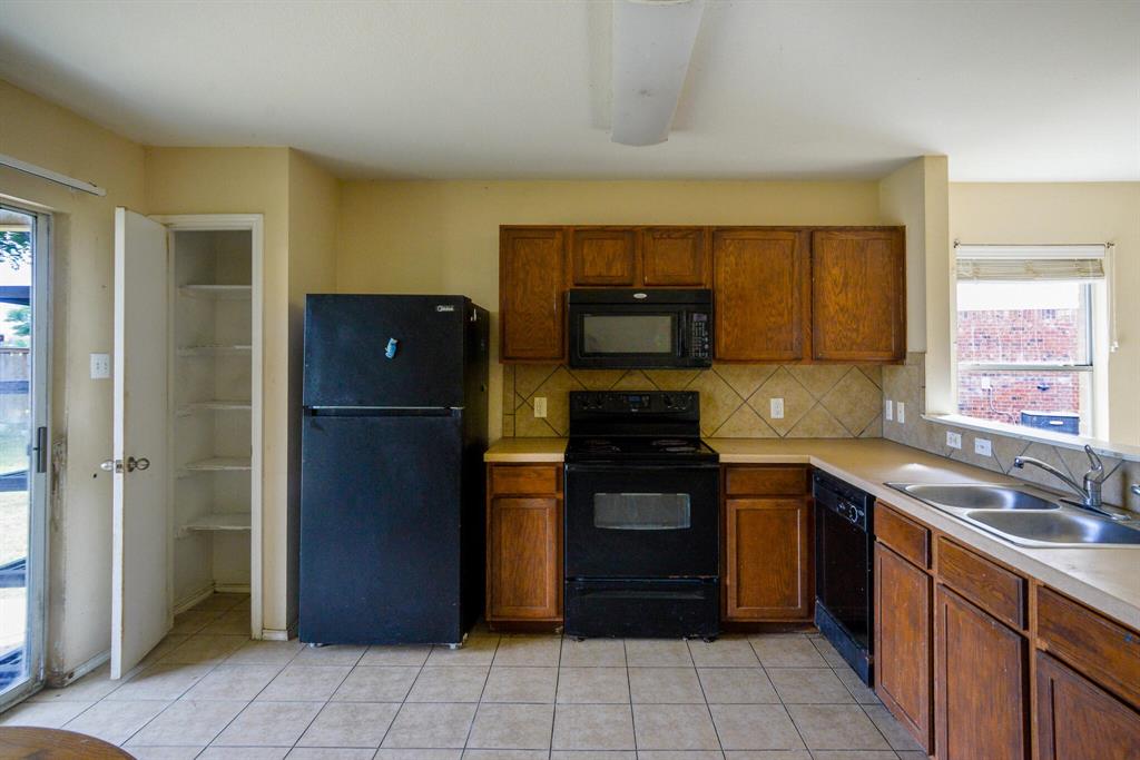 219 Lucky Clover Lane, Hutto, Texas image 6