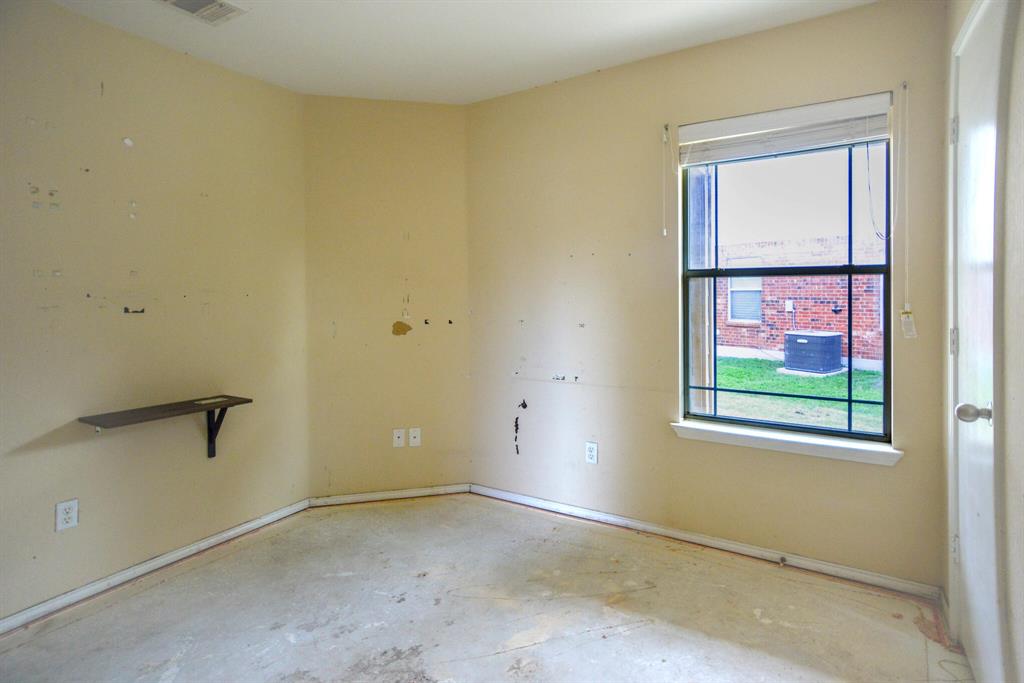 219 Lucky Clover Lane, Hutto, Texas image 11