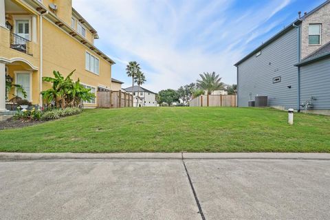  in League City TX 1404 Oceanside Lane 3.jpg