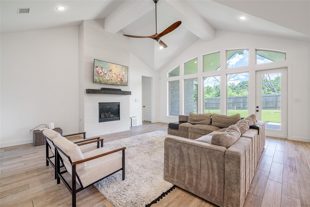 5439 Farm Hill Way
