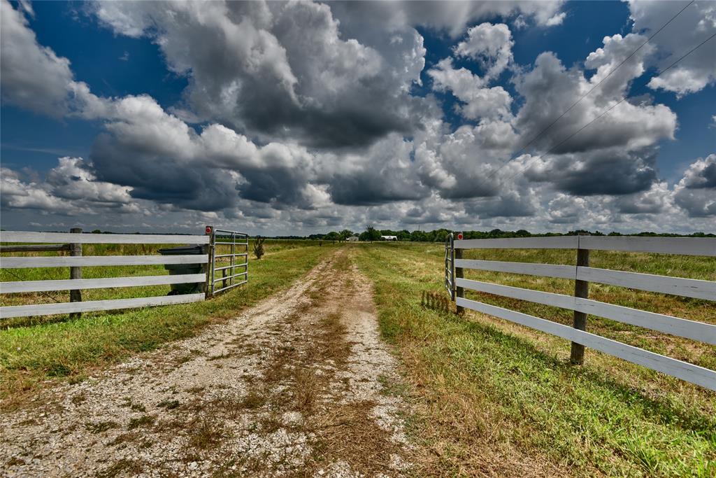 852 Langberg Road, Bellville, Texas image 1