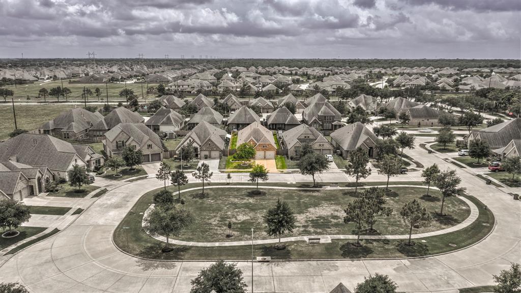 13806 Wood Shadow Lane, Pearland, Texas image 23