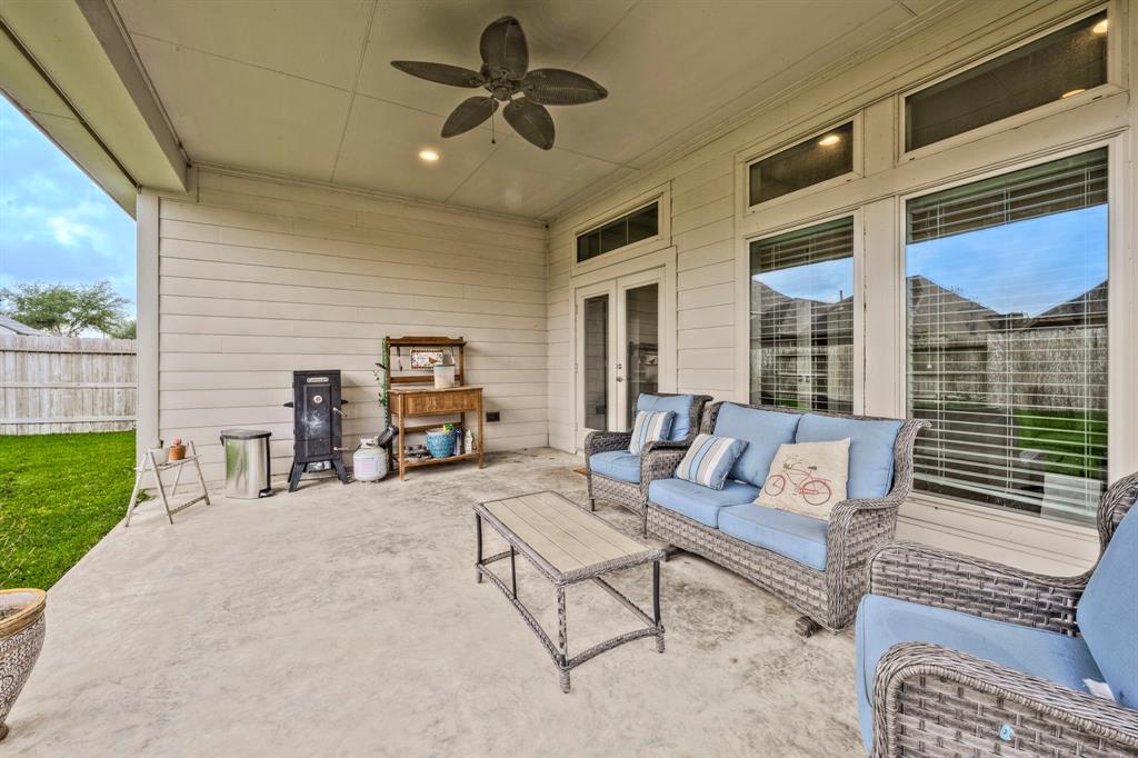 13806 Wood Shadow Lane, Pearland, Texas image 19