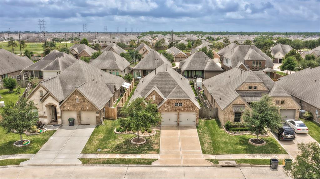 13806 Wood Shadow Lane, Pearland, Texas image 22