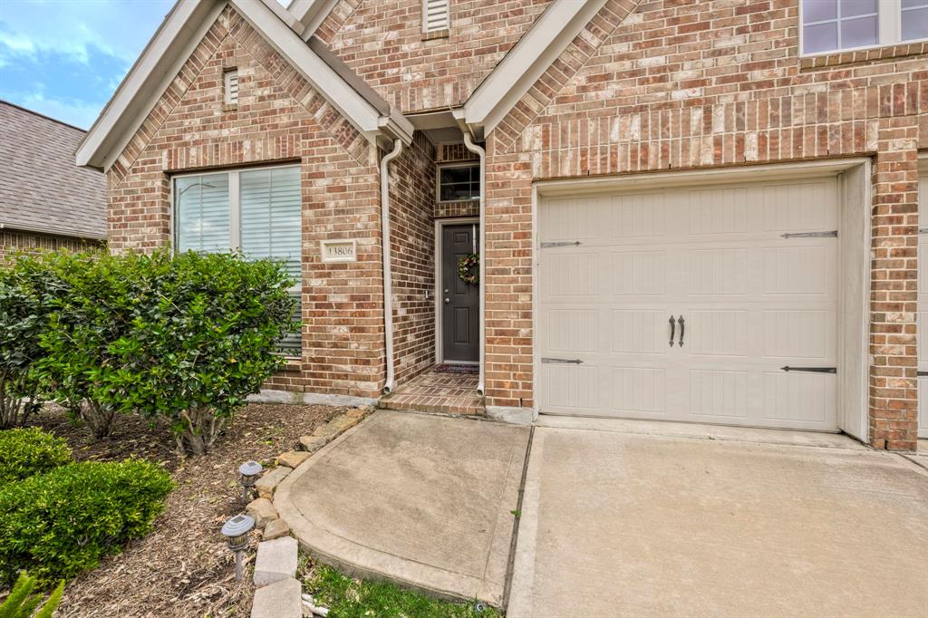 13806 Wood Shadow Lane, Pearland, Texas image 33