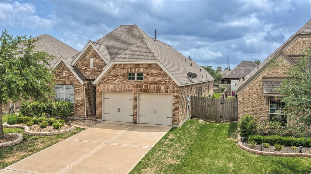 13806 Wood Shadow Lane, Pearland, Texas image 35