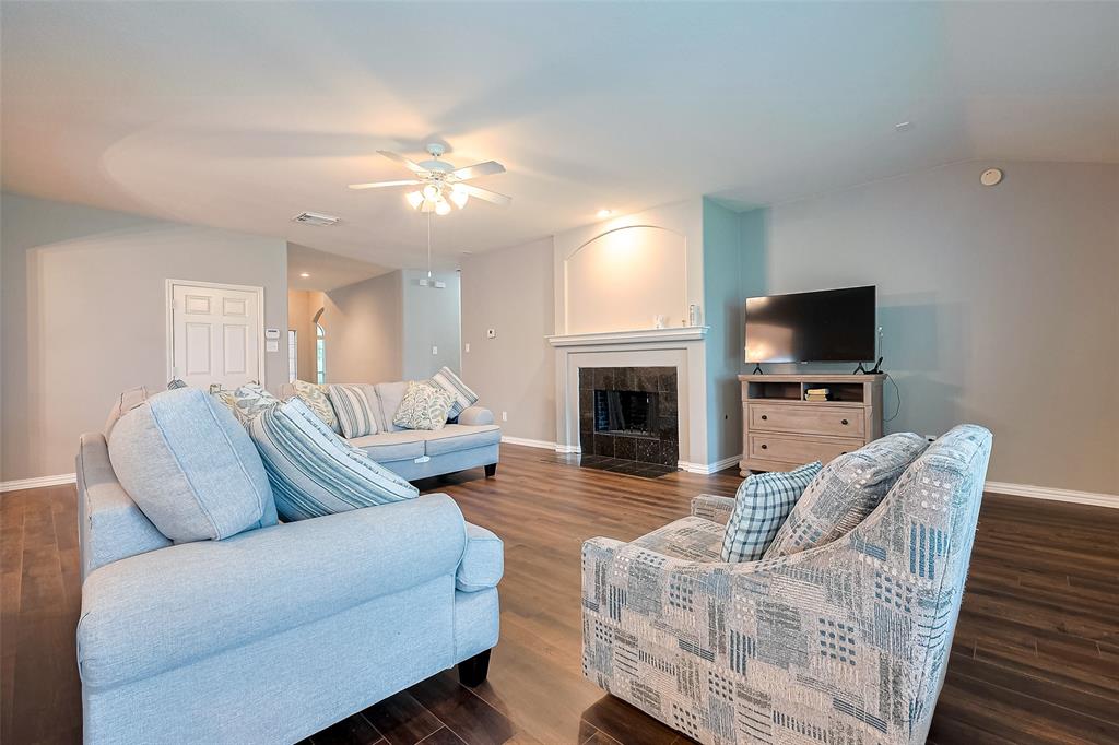 1007 Casting Springs Way, Spring, Texas image 14